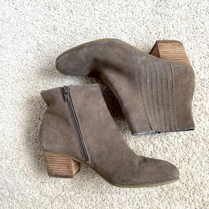 Chinese Laundry Suede Booties • size 8